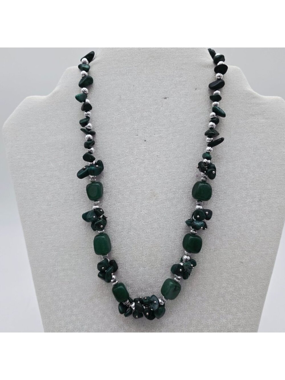 Aventurine Stone Necklace Green Beaded Silver Tone Chain Jewelry 18-20"